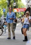 Amsterdam 28 juli 2012
Chantal janzen met vriend Marco op de cornelis schuytstraat.
Peter Smulders bv