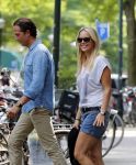 Amsterdam 28 juli 2012
Chantal janzen met vriend Marco op de cornelis schuytstraat.
Peter Smulders bv