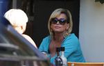 Amsterdam 26 juli 2012
Connie Breukhoven met een vrienin op terras.
Peter Smulders bv