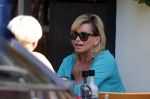 Amsterdam 26 juli 2012
Connie Breukhoven met een vrienin op terras.
Peter Smulders bv