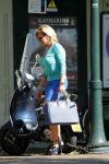 Amsterdam 26 juli 2012
Connie Breukhoven met een vrienin op terras.
Peter Smulders bv