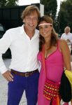 St Tropez 3 augustus 2012
Jan des Bouvrie viert zijn 70e verjaardag thuis bij hem in St Tropez. David Hart met vrouw
Peter Smulders bv