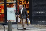 Amsterdam 6 augustus 2012
Eli Asser doet boodschappen.
Peter Smulders bv