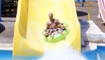 Ibiza 30 juli 2012
Wendy v Dijk met Erland Galjaard Lizzy Sem Mik en haar moeder in het aquapark op ibiza.
Peter Smulders bv