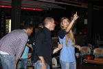 Amsterdam 22 juni 2012
Badr Hari bowlen met Maxim en Joelle Gullit en Estell Cruijff.
Peter Smulders bv