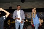 Amsterdam 22 juni 2012
Badr Hari bowlen met Maxim en Joelle Gullit en Estell Cruijff.
Peter Smulders bv