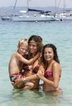ibiza 29 juli 2012
Fajah Lourens met haar 2 kinderen op vakantie op ibiza.
Peter Smulders bv