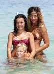 ibiza 29 juli 2012
Fajah Lourens met haar 2 kinderen op vakantie op ibiza.
Peter Smulders bv
