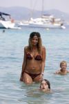 ibiza 29 juli 2012
Fajah Lourens met haar 2 kinderen op vakantie op ibiza.
Peter Smulders bv