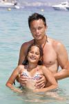 ibiza 29 juli 2012
Fajah Lourens met haar 2 kinderen op vakantie op ibiza.
Peter Smulders bv