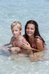 ibiza 29 juli 2012
Fajah Lourens met haar 2 kinderen op vakantie op ibiza.
Peter Smulders bv