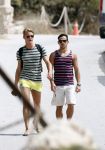 ibiza 1 augustus 2012
Ferry Doedens met zijn nieuwe vriend Nuno Azevedo op het strand bij el seriquito.
Peter Smulders bv