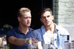 Amsterdam 26 juli 2012
Ferry Doedens met zijn  nieuwe vriend Nuno Azevedo op terras.
Peter Smulders bv