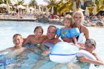 Gran Canaria Las Palmas 9 juli 2012
Frans en Mariska Bauer op zomervakantie met hun zonen Christiaan Frans Jan en Lucas in hotel Villa del Conde.
Peter Smulders bv