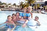 Gran Canaria Las Palmas 9 juli 2012
Frans en Mariska Bauer op zomervakantie met hun zonen Christiaan Frans Jan en Lucas in hotel Villa del Conde.
Peter Smulders bv