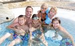 Gran Canaria Las Palmas 9 juli 2012
Frans en Mariska Bauer op zomervakantie met hun zonen Christiaan Frans Jan en Lucas in hotel Villa del Conde.
Peter Smulders bv