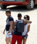 ibiza 11 juli 2012
Gregory v d Wiel met een vriend op vakantie op ibiza. Gregory heeft een stoere Jeep cabrio gehuurd.
Peter Smulders bv