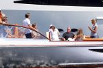 St Tropez 4 augustus 2012
Feestje van Michiel Mol voor zijn 43e verjaardag. Aanwezig oa Harry Mens met zijn dochters Noor Suze Marloes en Sarah. Ook de ouders van Michiel Jan en ... zijn aanwezig . 
Peter Smulders bv