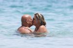 Ibiza 11 juli 2012
Herman den Blijker en zijn vrouw Jacqueline vieren de 4e verjaardag van hun zoon Matz bij coco beach.
Peter Smulders bv