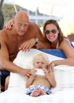 Ibiza 11 juli 2012
Herman den Blijker en zijn vrouw Jacqueline vieren de 4e verjaardag van hun zoon Matz bij coco beach.
Peter Smulders bv