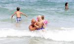 ibiza 12 juli 2012
Herman den Blijker met zijn zoontje Mads in zee
Peter Smulders bv