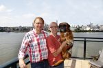 Rotterdam, 3 Augustus 2012
Jan de Hoop samen met zijn partner Coen Lievaart en hond Bob.
Foto Peter Smulders BV