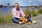 Rotterdam, 3 Augustus 2012
Jan de Hoop samen met zijn partner Coen Lievaart en hond Bob.
Foto Peter Smulders BV
