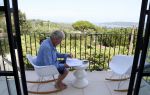 St Tropez 3 augustus 2012
Jan des Bouvrie viert zijn 70e verjaardag thuis bij hem in St Tropez.
Peter Smulders bv