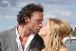 Huizen 7 juli 2012
Trouwen Jeroen Nieuwenhuize en zijn vrouw Kayla bij fletcher hotel in Huizen.
Peter Smulders bv