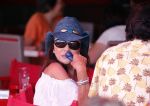 St Tropez 4 augustus 2012
Joan Collins met man en familie op terras in St Tropez.
Peter Smulders bv