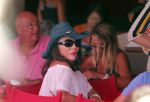 St Tropez 3 augustus 2012
Joan Collins met man en familie op terras in St Tropez.
Peter Smulders bv
