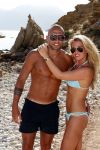 ibiza 12 juli 2012
Johnny Heitinga met zijn vrouw Charlotte Sophie en kinderen Jezebel en Lennox op het strand van ibiza.
Peter Smulders bv