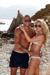 ibiza 12 juli 2012
Johnny Heitinga met zijn vrouw Charlotte Sophie en kinderen Jezebel en Lennox op het strand van ibiza.
Peter Smulders bv