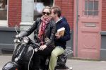 Amsterdam 27 juni 2012
Lieke v Lexmond met een kennis?? achter op de scotter.
Peter Smulders bv