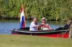 Vreeland 25 juli 2012
Maarten Spanjer met vriendin en Rene v d Gijp met vriendin aan het varen op de Vecht met sloep/boot Maarten.
Peter Smulders bv