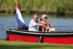 Vreeland 25 juli 2012
Maarten Spanjer met vriendin en Rene v d Gijp met vriendin aan het varen op de Vecht met sloep/boot Maarten.
Peter Smulders bv