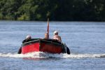 Vreeland 25 juli 2012
Maarten Spanjer met vriendin en Rene v d Gijp met vriendin aan het varen op de Vecht met sloep/boot Maarten.
Peter Smulders bv