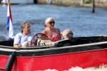 Vreeland 25 juli 2012
Maarten Spanjer met vriendin en Rene v d Gijp met vriendin aan het varen op de Vecht met sloep/boot Maarten.
Peter Smulders bv