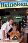 Gran Canaria Las Palmas 9 juli 2012
Marianne Weber zoon en kleinzoon bij de strandtent op Gran Canaria.
Peter Smulders bv