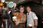 Gran Canaria Las Palmas 9 juli 2012
Marianne Weber zoon en kleinzoon bij de strandtent op Gran Canaria.
Peter Smulders bv