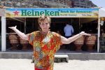 Gran Canaria Las Palmas 9 juli 2012
Marianne Weber zoon en kleinzoon bij de strandtent op Gran Canaria.
Peter Smulders bv