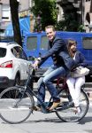 Amsterdam 20 juli 2012
Mark v Eeuwen met zijn nieuwe vriendin op de fiets.
Peter Smulders bv