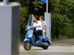 Amstelveen Amsterdam 19 juni 2012
Ruud Gullit en Estelle Cruijff gaan naar de diploma uitreiking van hun zoon op de internationale School Amsterdam. Ruud komt met zijn porsche cabrio. Maxime achter op vespa scooter
Peter Smulders bv