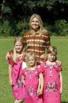 Wassenaar 7 juli 2012
Fotosessie met Prins Willem Alexander prinses Maxima Alexia Ariane en Amalia op landgoed de horsten.
Peter Smulder bv