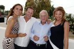 St Tropez 3 augustus 2012
Jan des Bouvrie viert zijn 70e verjaardag thuis bij hem in St Tropez. Michiel Mol met vriendin Marloes Mens en Jan Mol met zijn vriendin
Peter Smulders bv