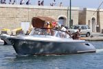 St Tropez 4 augustus 2012
Feestje van Michiel Mol voor zijn 43e verjaardag. Aanwezig oa Harrie Mens met zijn dochters Noor Suze Marloes en Sarah. Ook de ouders van Michiel Jan en ... zijn aanwezig . 
Peter Smulders bv