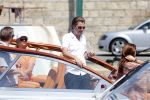 St Tropez 4 augustus 2012
Feestje van Michiel Mol voor zijn 43e verjaardag. Aanwezig oa Harrie Mens met zijn dochters Noor Suze Marloes en Sarah. Ook de ouders van Michiel Jan en ... zijn aanwezig . 
Peter Smulders bv