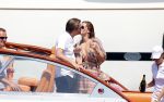 St Tropez 4 augustus 2012
Feestje van Michiel Mol voor zijn 43e verjaardag. Aanwezig oa Harrie Mens met zijn dochters Noor Suze Marloes en Sarah. Ook de ouders van Michiel Jan en ... zijn aanwezig . 
Peter Smulders bv