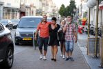 Zaltbommel 25 juli 2012
Mohammed met zijn nieuwe vriendin Patricia en haar kinderen.
Peter Smulders bv