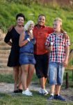 Zaltbommel 25 juli 2012
Mohammed met zijn nieuwe vriendin Patricia en haar kinderen.
Peter Smulders bv